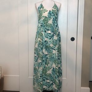Maxi dress with side pockets, fully lined